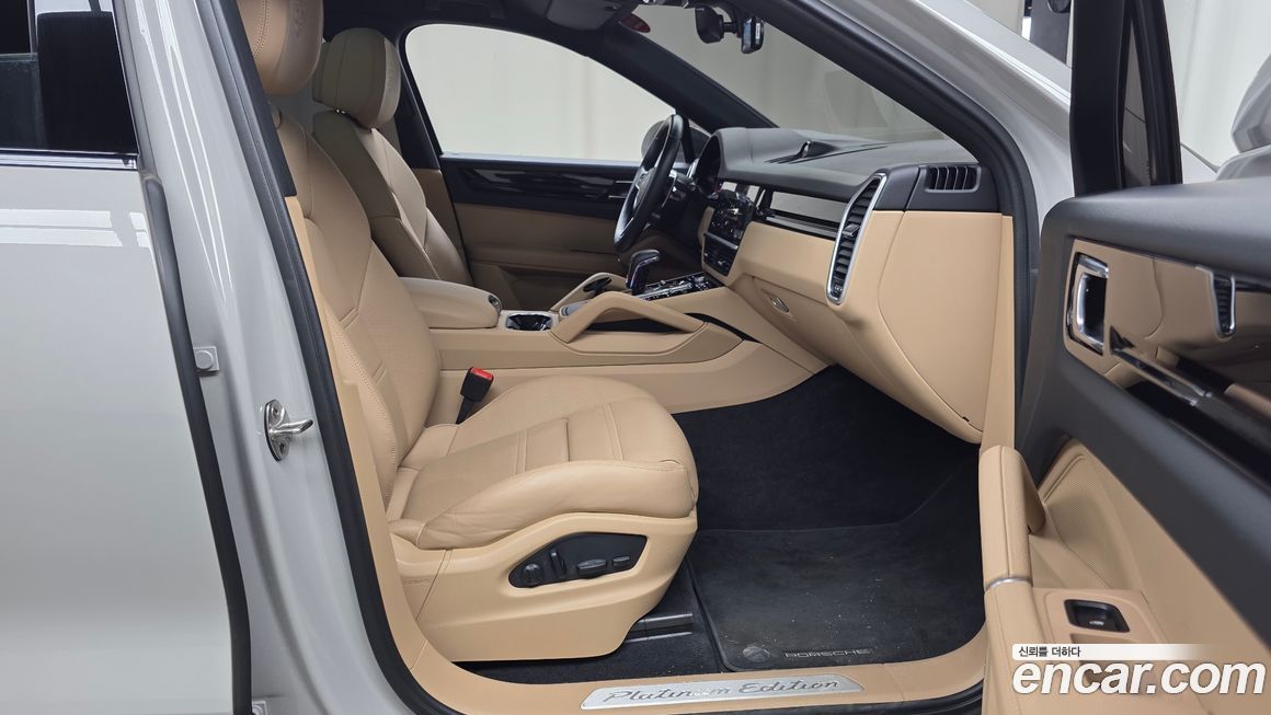 Porsche Cayenne 2023