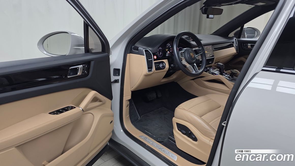 Porsche Cayenne 2023