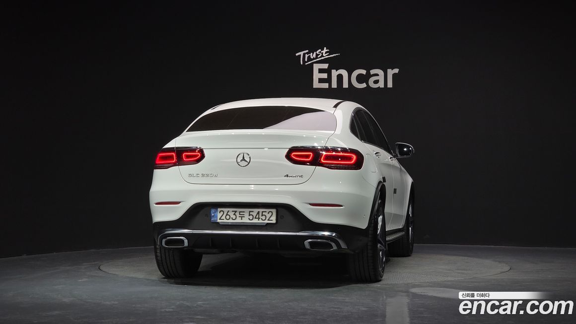 Mercedes-Benz GLC-Class 2021