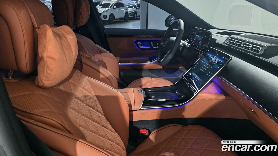 Mercedes-Benz S-Class 2025