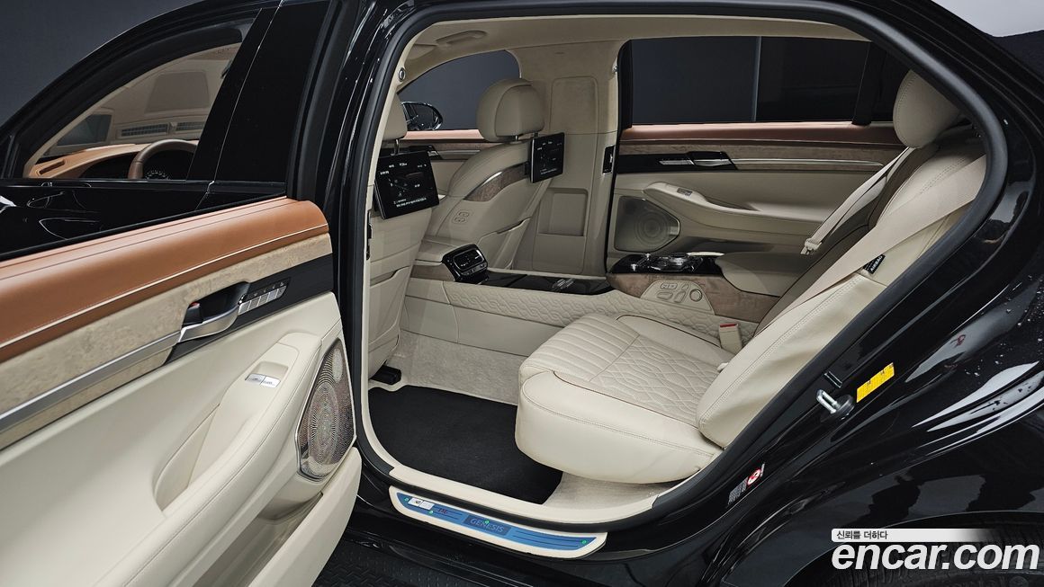 Genesis G90 2020