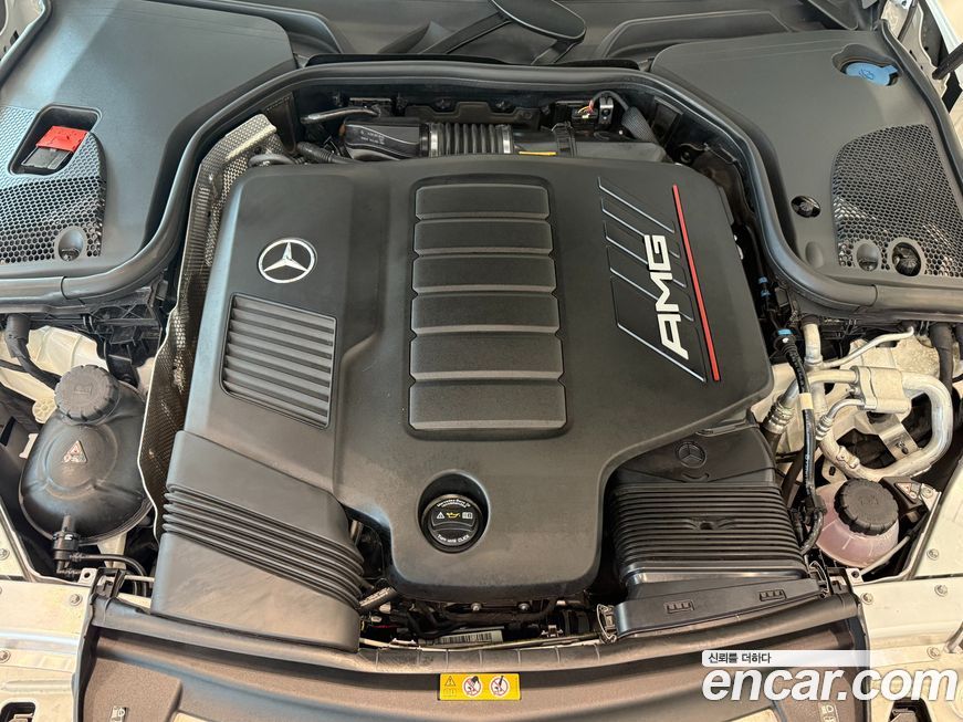 Mercedes-Benz E-Class 2022
