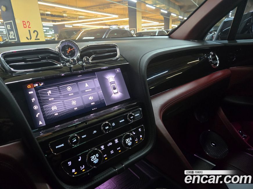 Bentley Bentayga 2021