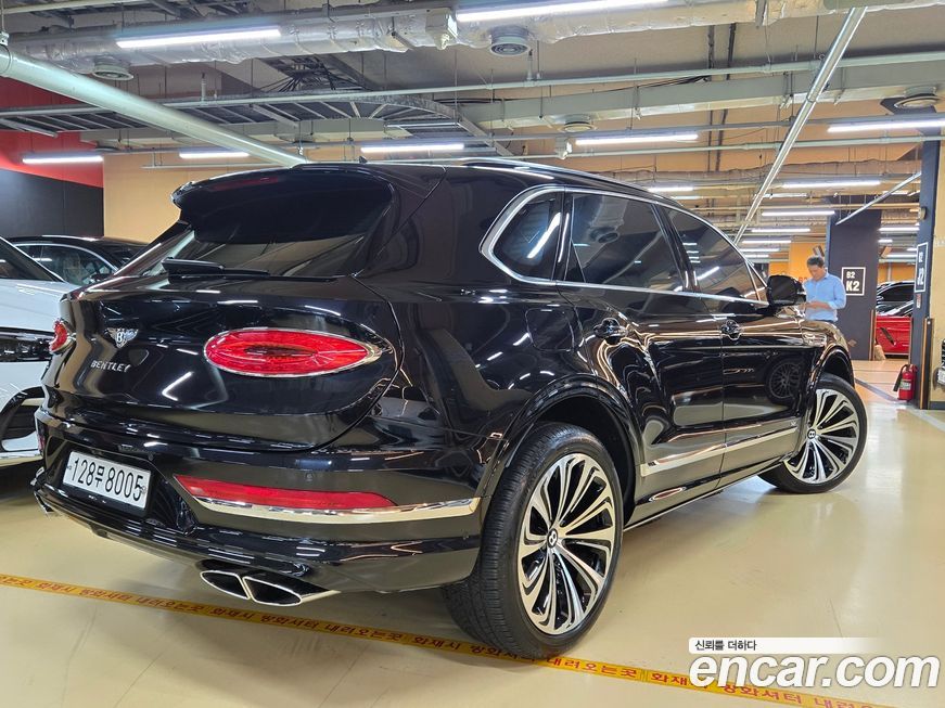 Bentley Bentayga 2021