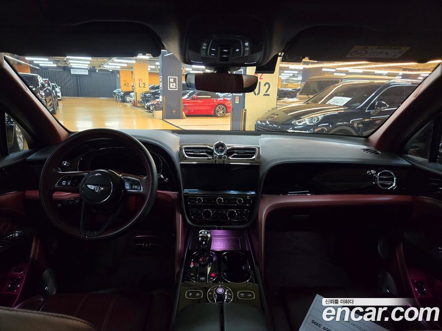 Bentley Bentayga 2021