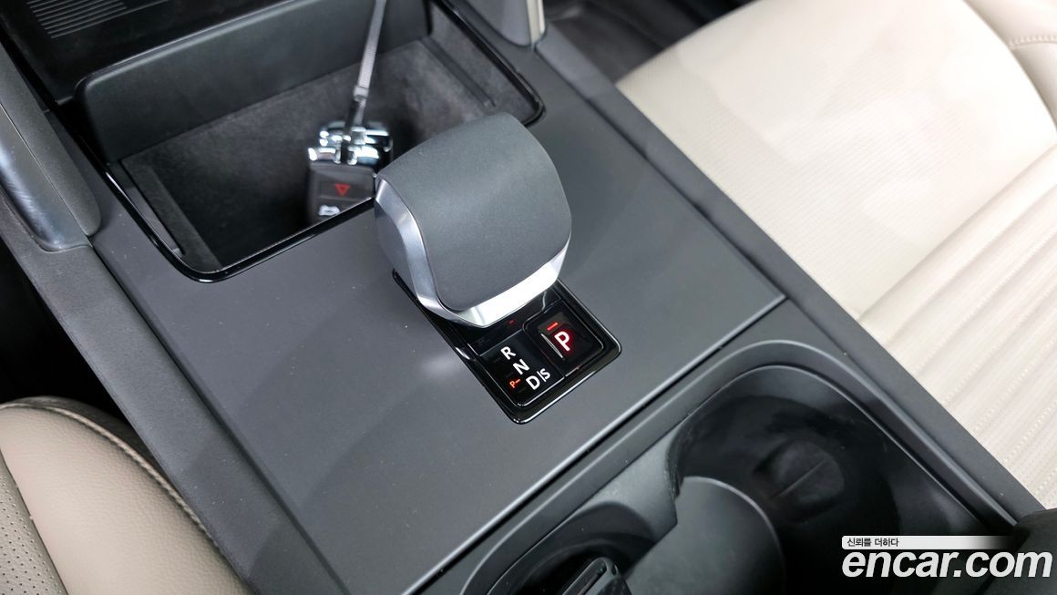 Land Rover Discovery Sport 2025
