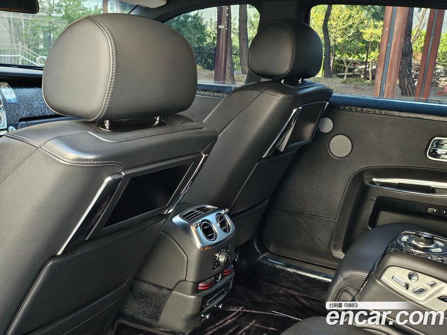 Rolls-Royce Ghost 2013