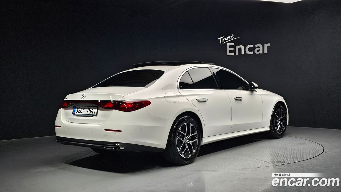 Mercedes-Benz E-Class 2026