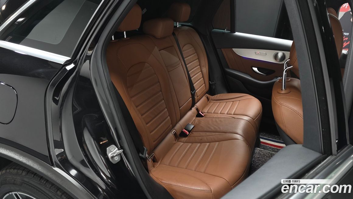 Mercedes-Benz GLC-Class 2020