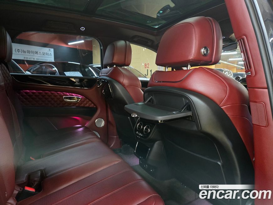 Bentley Bentayga 2021