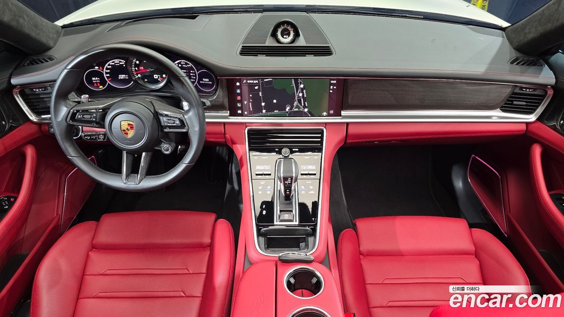 Porsche Panamera 2023