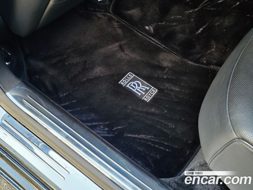 Rolls-Royce Ghost 2013