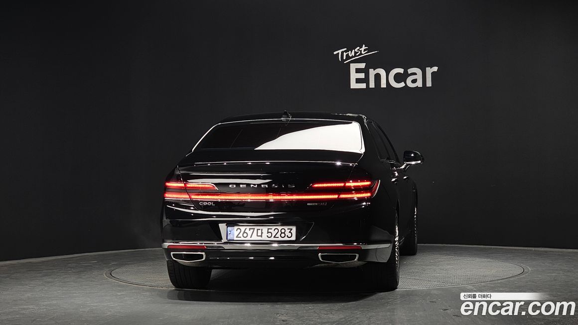 Genesis G90 2020