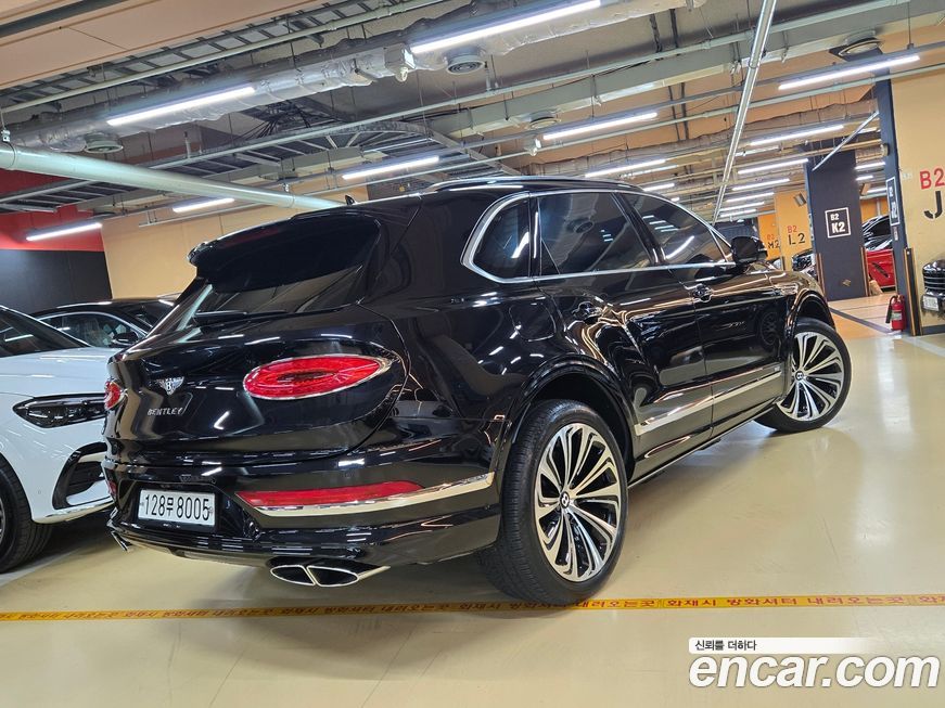 Bentley Bentayga 2021