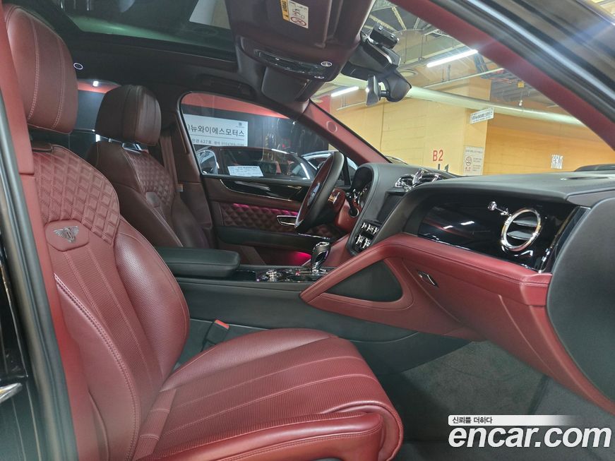 Bentley Bentayga 2021