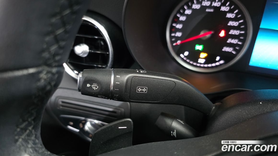 Mercedes-Benz C-Class 2020