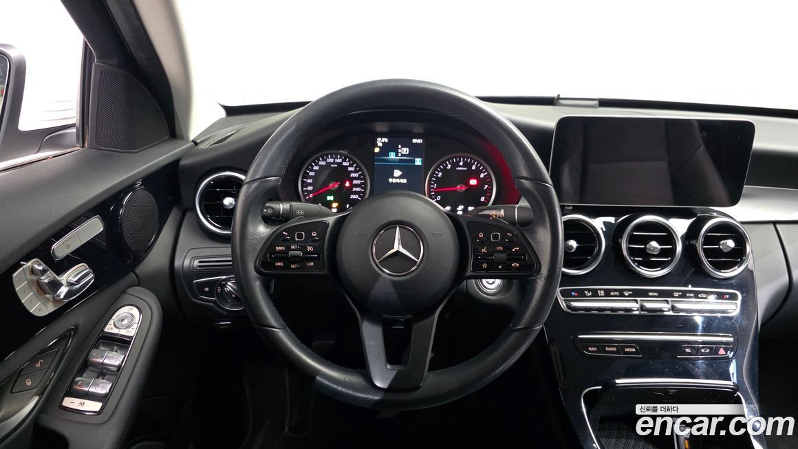 Mercedes-Benz C-Class 2020
