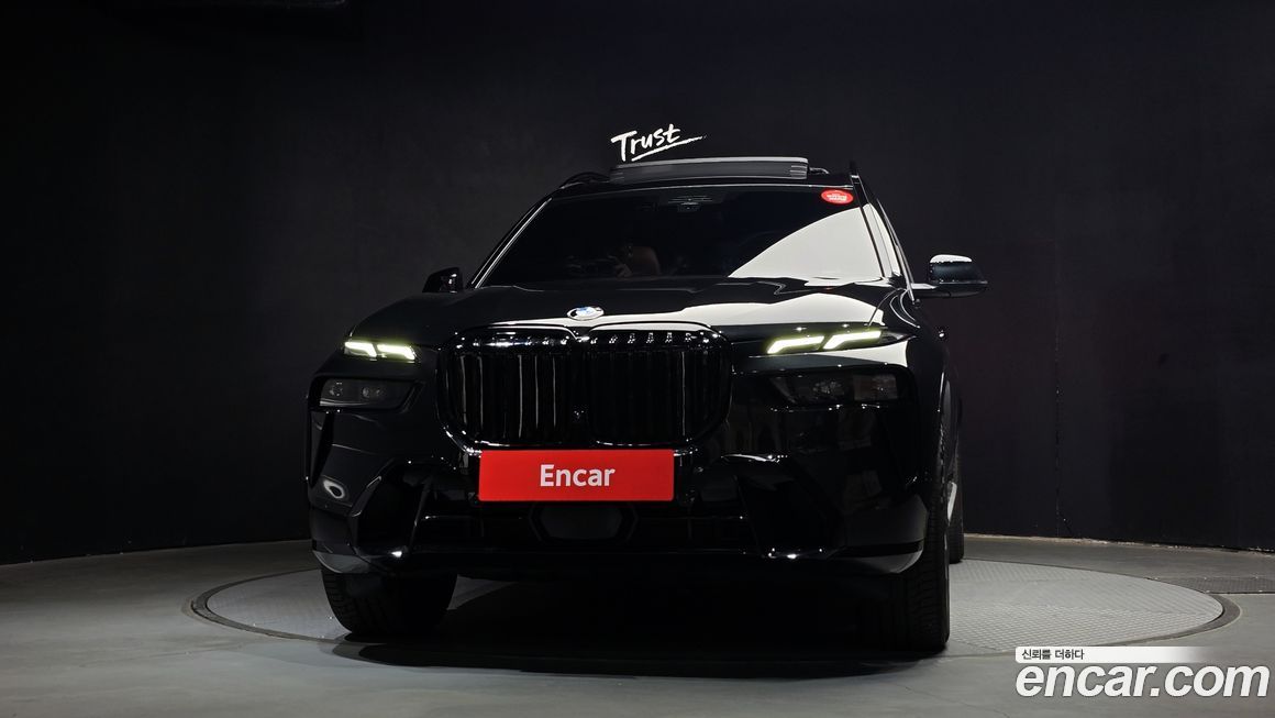 BMW X7 2025