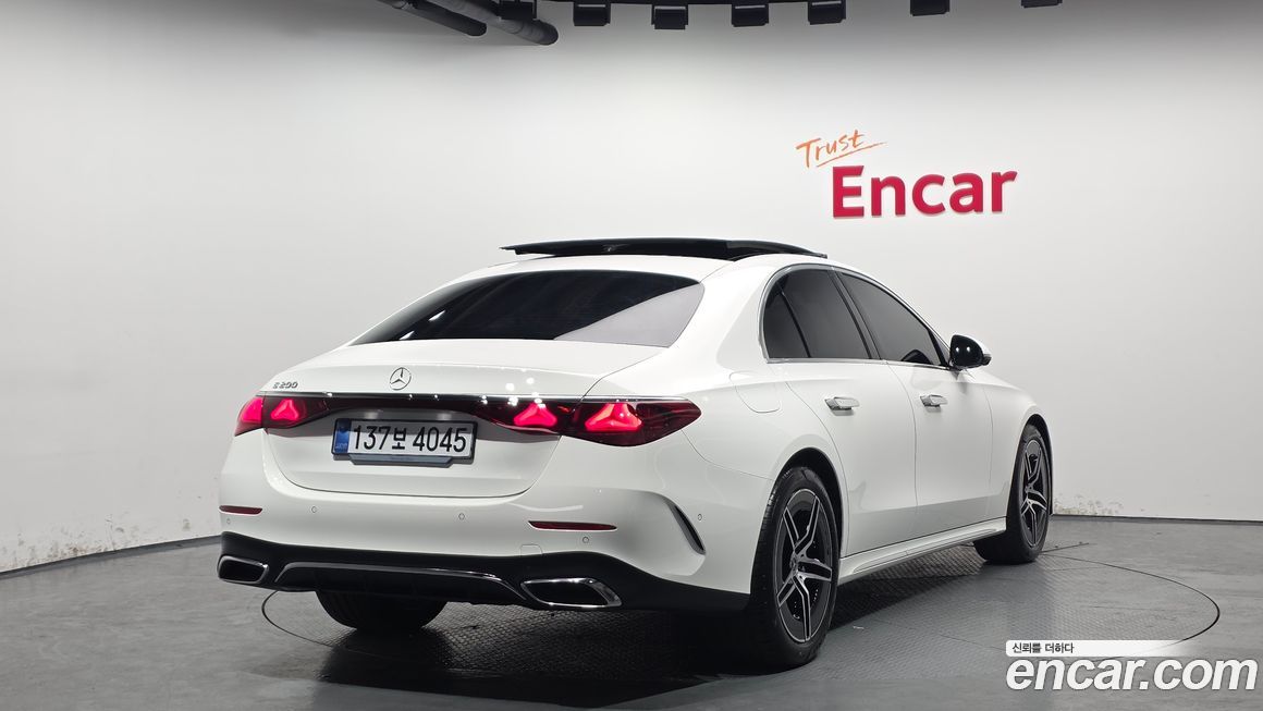 Mercedes-Benz E-Class 2026