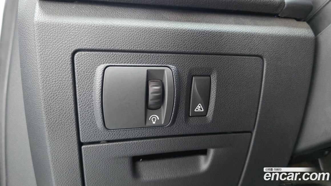 Renault-KoreaSamsung SM5  2012