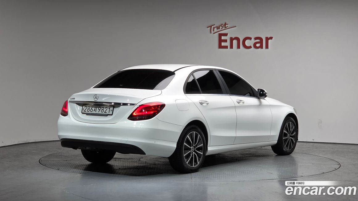 Mercedes-Benz C-Class 2020