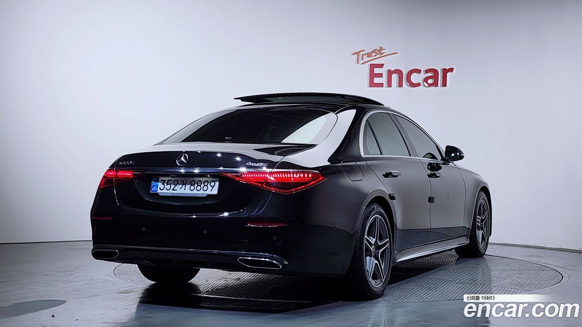 Mercedes-Benz S-Class 2021