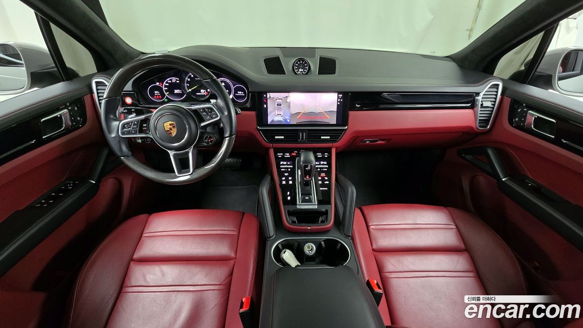 Porsche Cayenne 2022