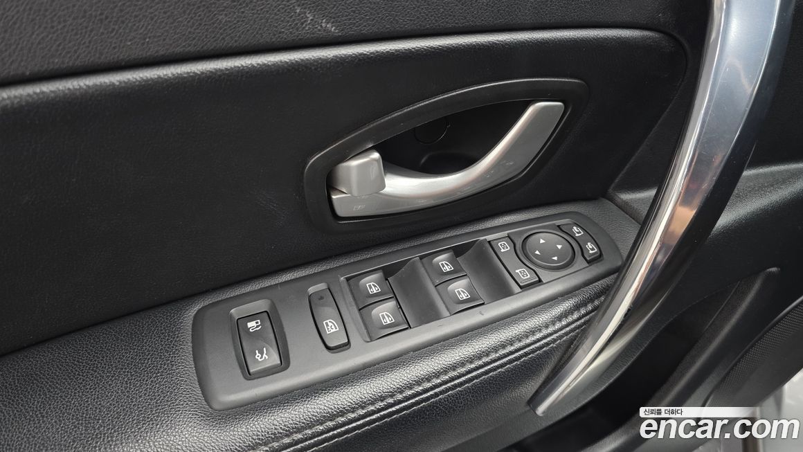 Renault-KoreaSamsung SM5  2012