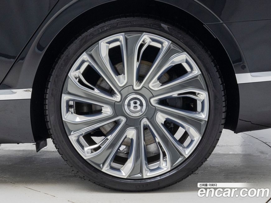 Bentley Flying Spur 2025