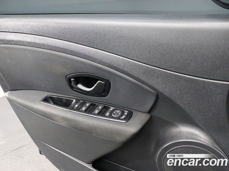 Renault-KoreaSamsung SM3 2014