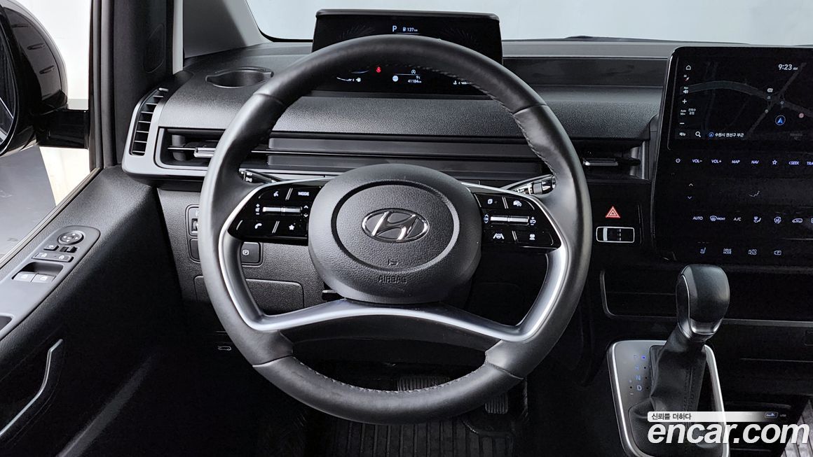 Hyundai Staria 2022