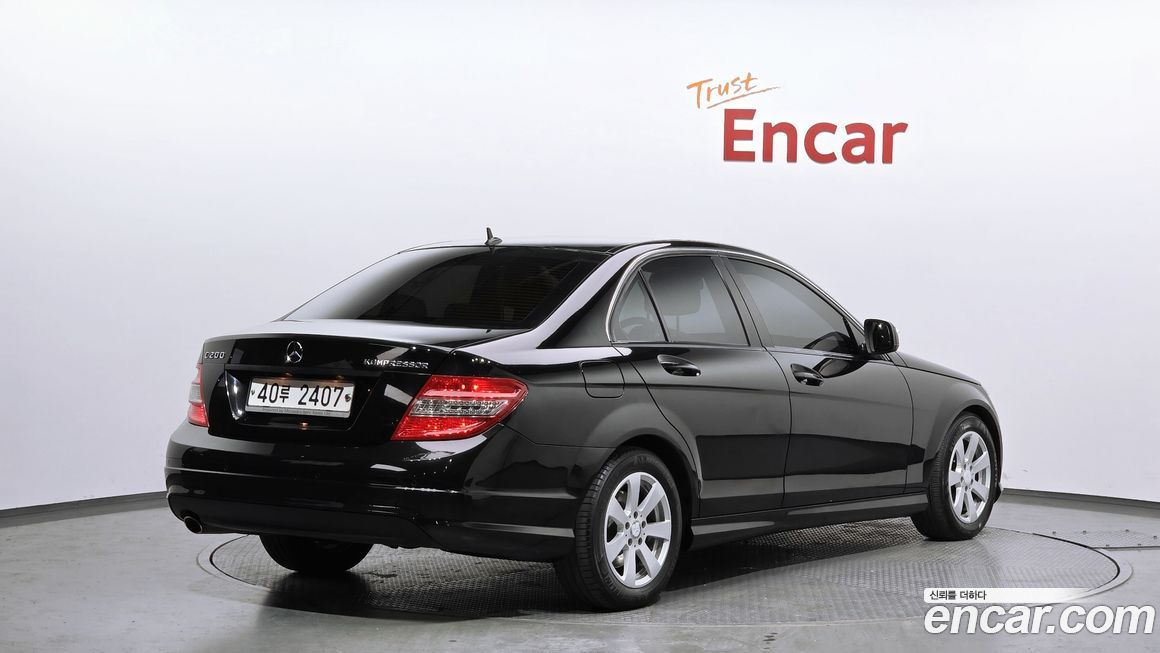 Mercedes-Benz C-Class 2009
