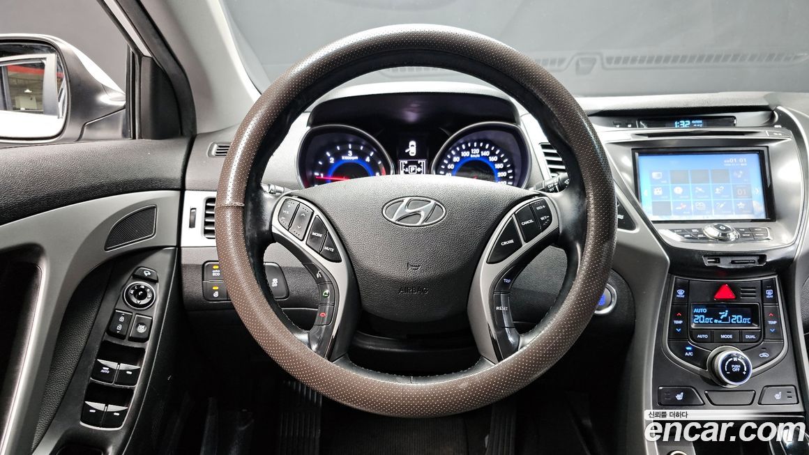 Hyundai AVANTE 2014