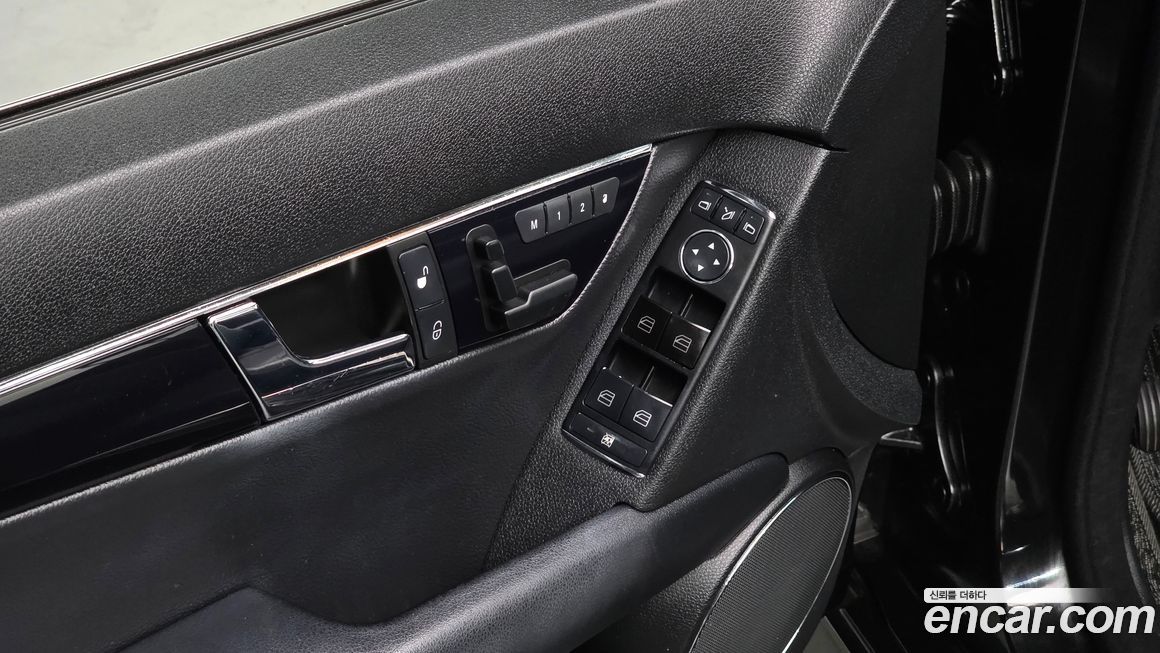 Mercedes-Benz C-Class 2009