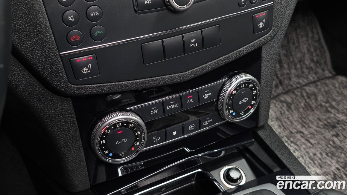 Mercedes-Benz C-Class 2009
