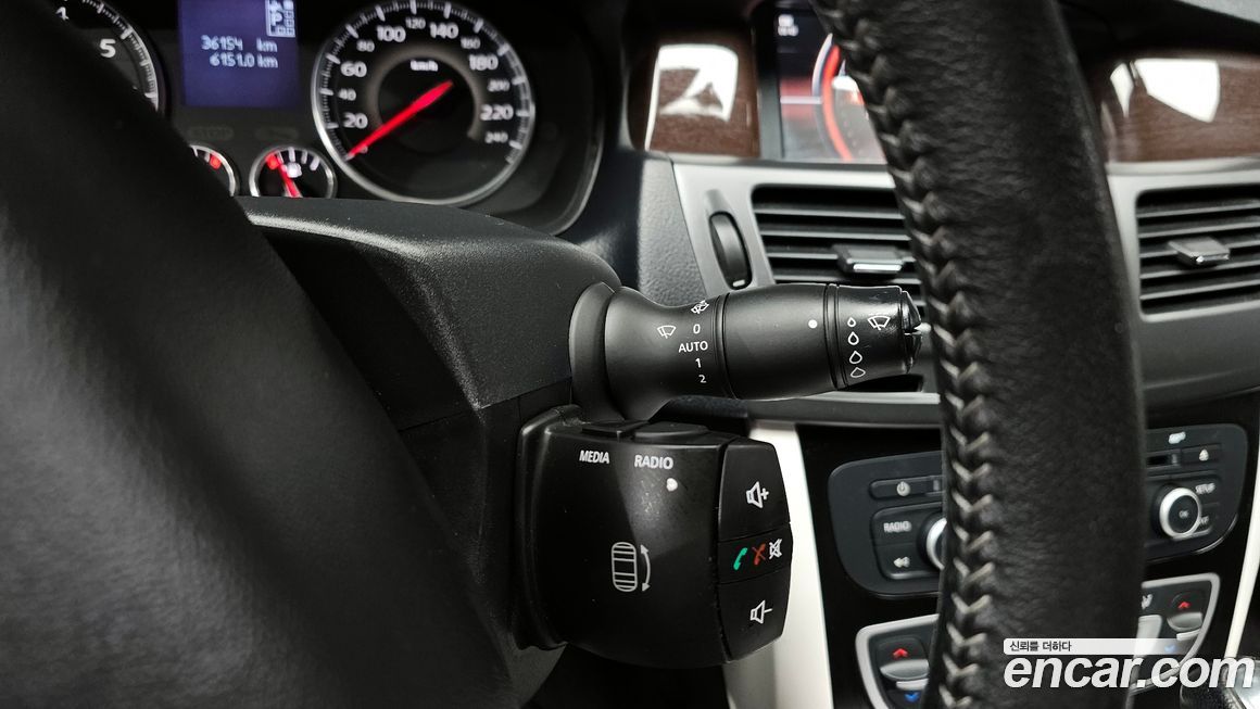 Renault-KoreaSamsung SM5  2013