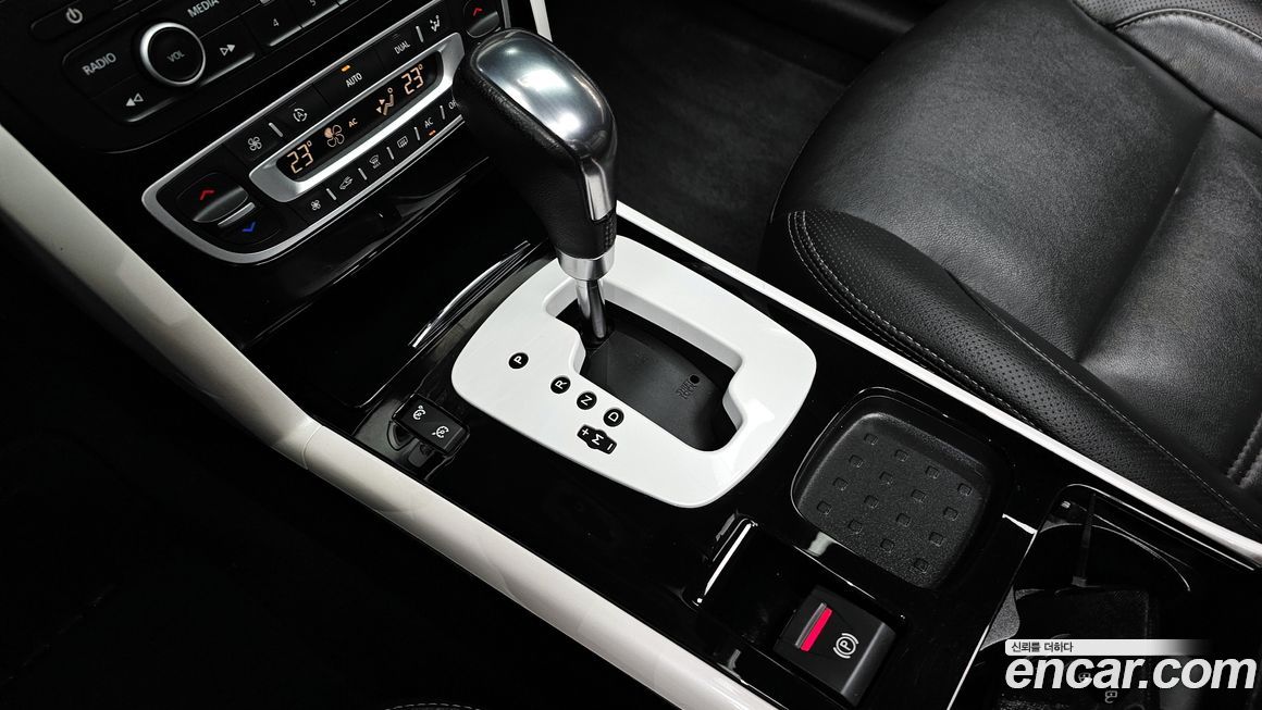 Renault-KoreaSamsung SM5  2013