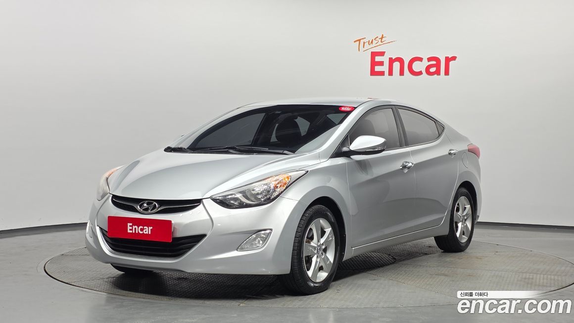 Hyundai AVANTE 2013