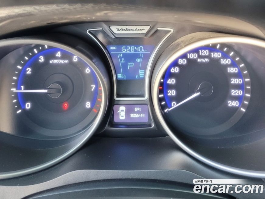 Hyundai Veloster 2012