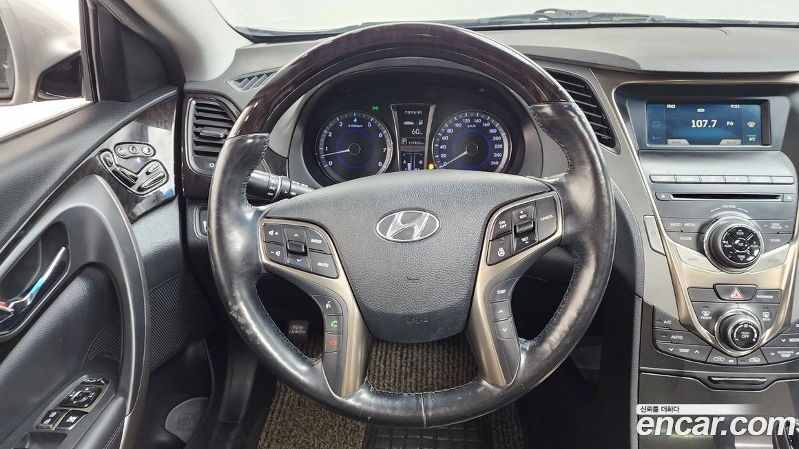 Hyundai Grandeur 2013