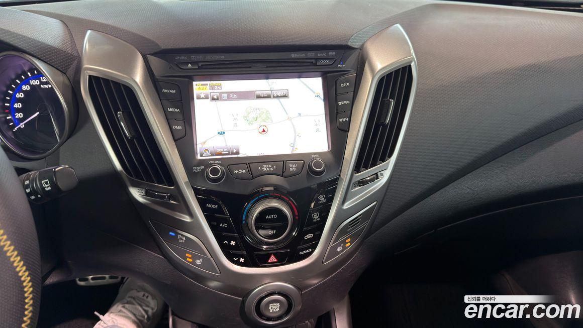 Hyundai Veloster 2013