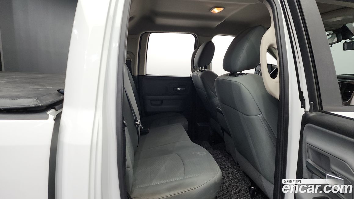 Dodge Ram Pick Up 2015
