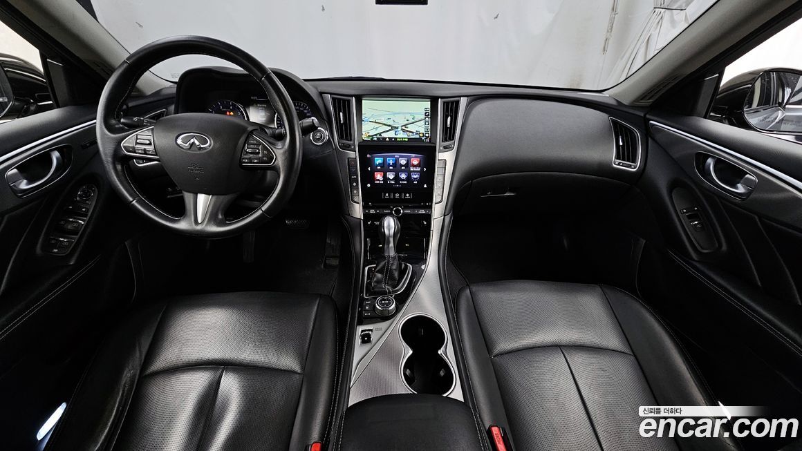 Infiniti Q50 2015