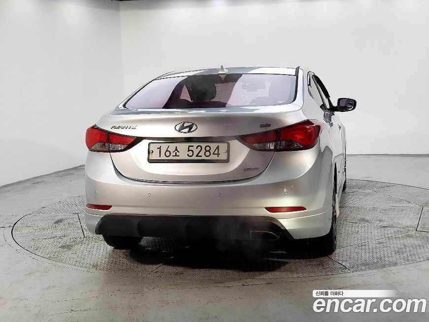 Hyundai AVANTE 2016