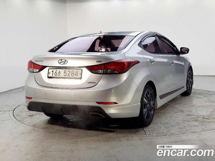 Hyundai AVANTE 2016