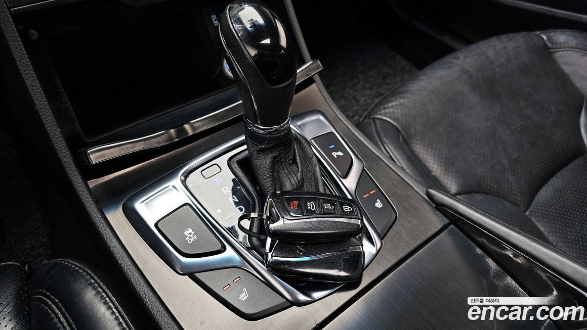 Hyundai Grandeur 2015