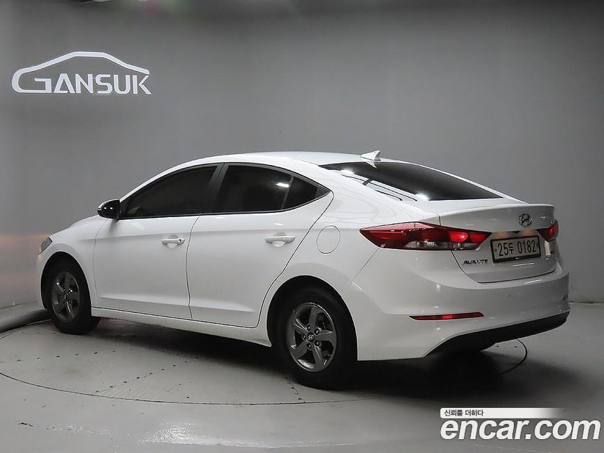 Hyundai AVANTE 2017