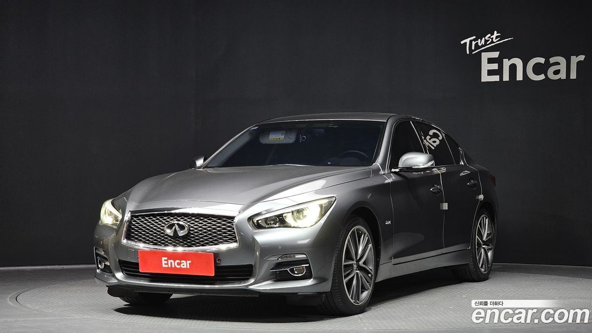 Infiniti Q50 2015