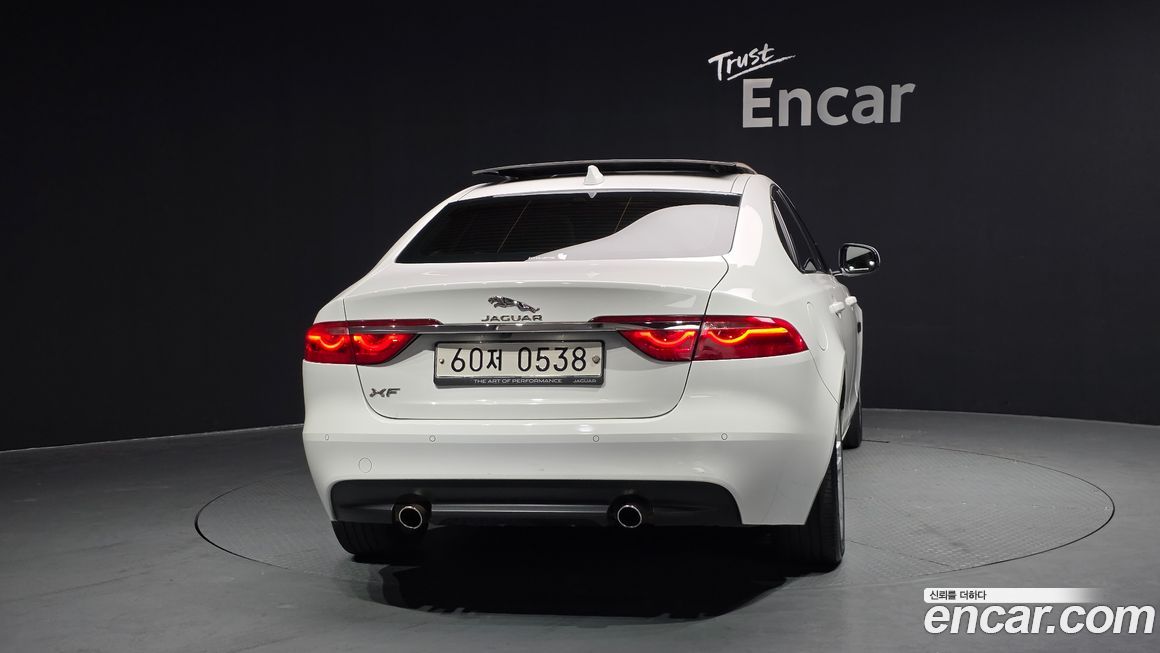 Jaguar XF 2017