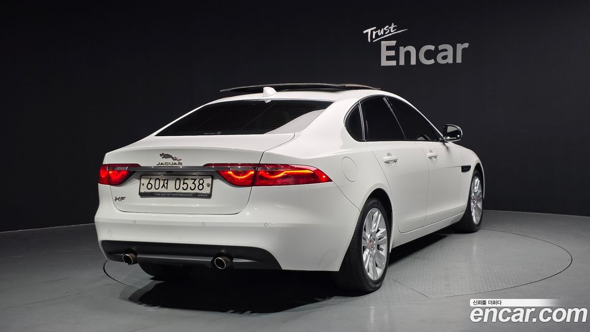 Jaguar XF 2017
